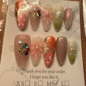 Press On Nails Medium Length Almond Floral Design False Nails‎